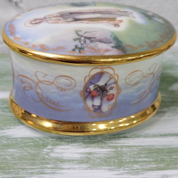 Ardleigh Elliott Our Lady of Fatima Porcelain Music Box Vintage - Picture 5 of 11
